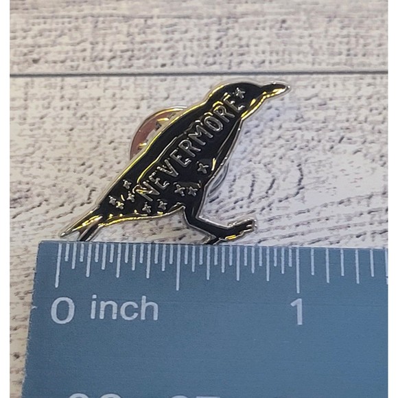 Raven Nevermore Enamel Pin Edgar Allan Poe NWT - Picture 3 of 3